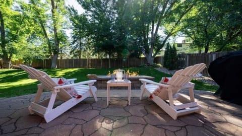 Large firepit with mature trees and private view.