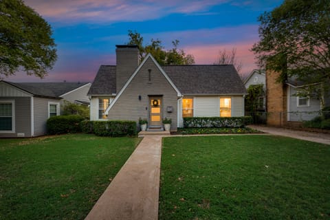 Welcome to 3835 El Campo Avenue!