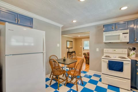 Eat-in-kitchen table is perfect for a tasty breakfast with your loved ones.