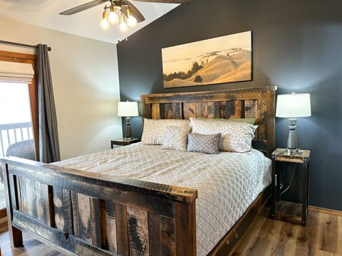 Plush Stearns and Foster king bed new in 2023.