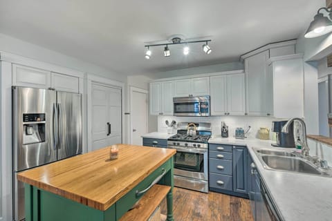 Kitchen | Main Floor