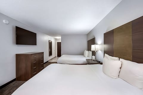 Enjoy an easy, open layout from beds to entry.