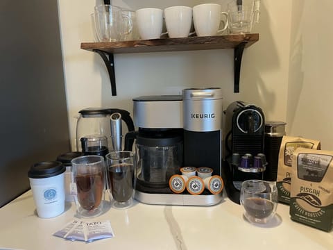 Bear Creek coffee....and tea.