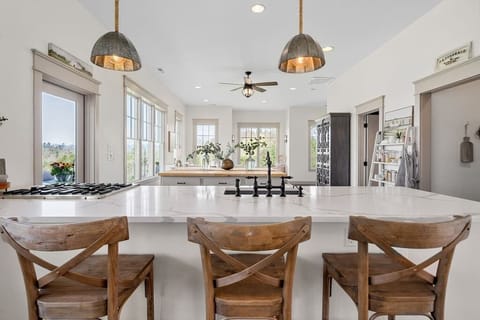 ...but it is equally spectacular - and fully stocked!