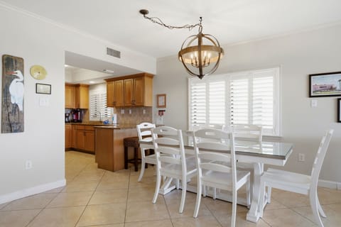 Dining Area/Kitchen