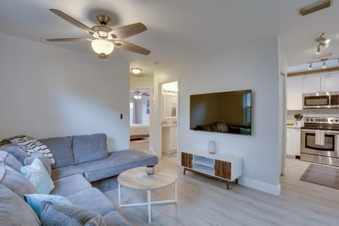 Living Room | Smart TV w/ Cable | Central A/C | Sleeper Sofa