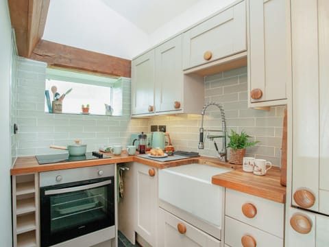 Kitchen | Welcome Cottage, Puddington, near Tiverton