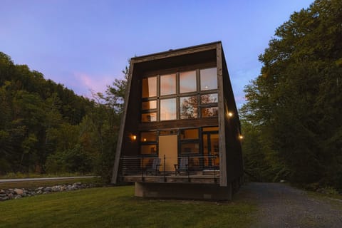 Welcome to The Green Mountain Modern House, an iconic scandi-inspired mountain getaway with access to the Ball Mountain Brook!
