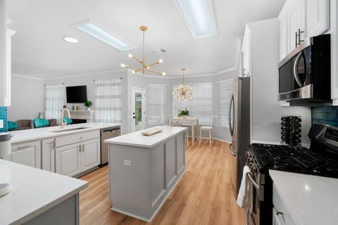 The fully equipped kitchen includes enough variety in dishes and silverware to be able to cook whatever you want, whether it's stir-fried rice or pasta. Choose from our charcoal grill, a variety of bamboo skewers, and more.