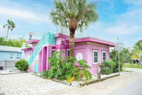 Welcome to Sunburst Vacation Rentals!  The Famous Pink Cottage of Indian Shores is directly across the street from private BEACHFRONT access at Sunburst Inn!