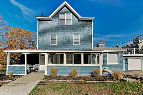 quintessential Maine Beach House.