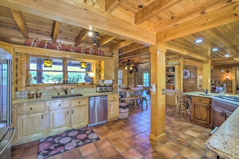 Kitchen | Dishwasher | Refrigerator | Gas Cooktop | Double Oven | Coffee Maker