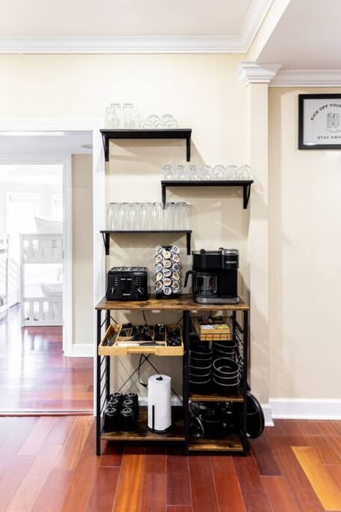 Fully equipped kitchen with a dining table