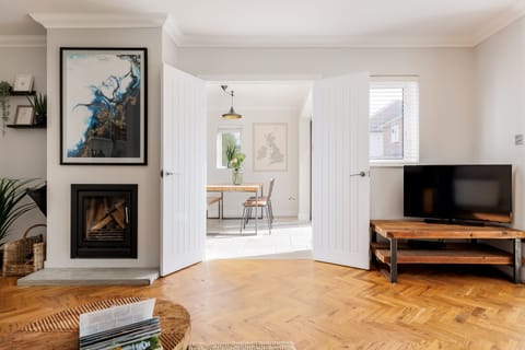 Living Room / Lounge