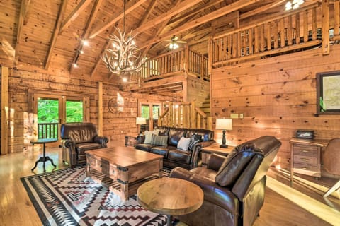 Lewisburg Vacation Rental | 5BR | 4BA | Stairs Required | 4,168 Sq Ft