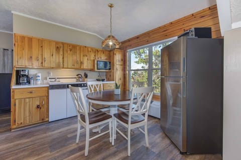 Dining Area | Central Heating