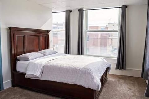 Bedroom 2 - Queen size