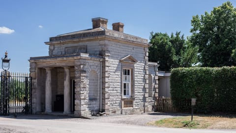 Arrow Lodge, Ragley Estate, Bolthole Retreats