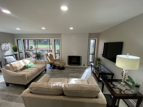 Living Area w/ Golf Course view