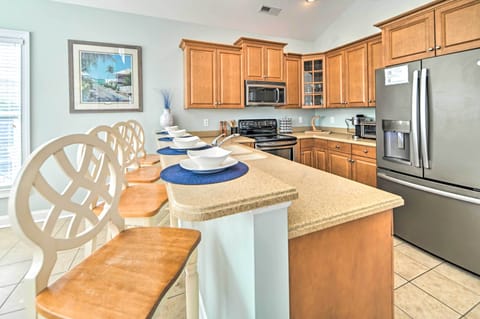 2nd Floor Kitchen | Cooking Basics Provided | Keurig Coffee Maker