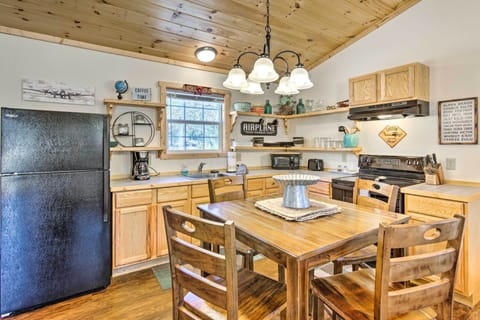 Dining Area | Dishware & Flatware