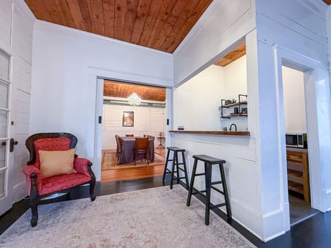 Huge house, perfect for big families & large groups House in San Antonio