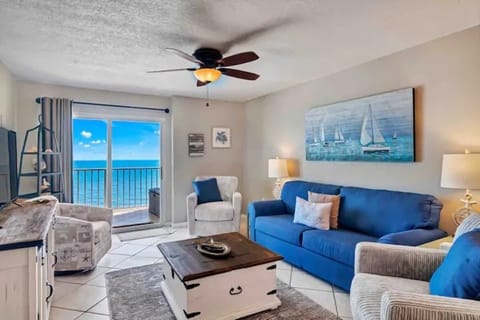 Primary living area with Gulf view