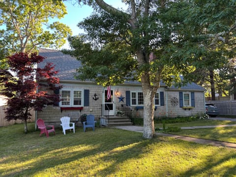 Charming house close to everything Cape Cod offers