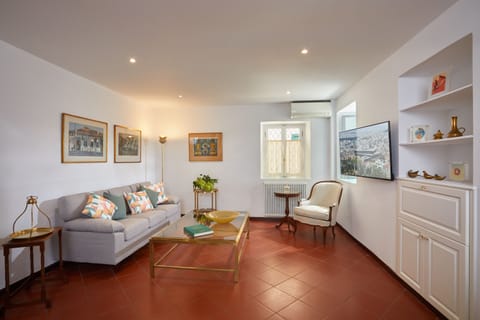 Living room settings ideal for gatherings.