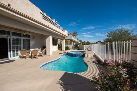 Backyard with Pool, Spa, Dining Table, Firepit, Access to Golf Course