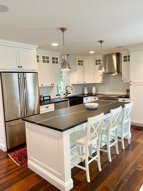 Beautiful kitchen and large island for cooking and entertaining.