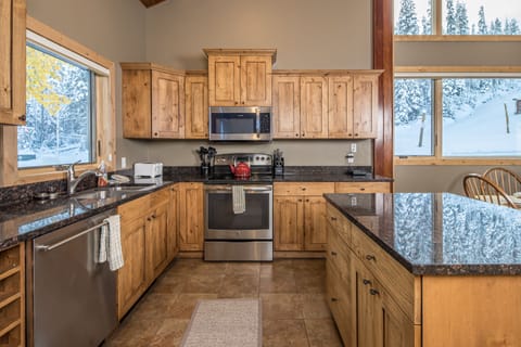 Cook your signature dish | Main Level