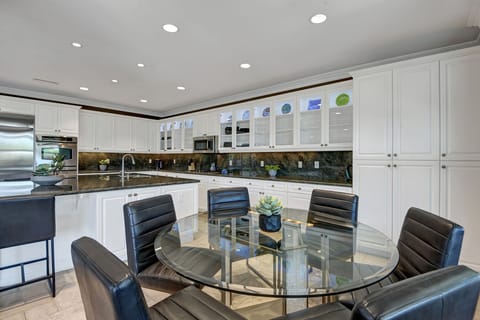 DINING ROOM TO KITCHEN