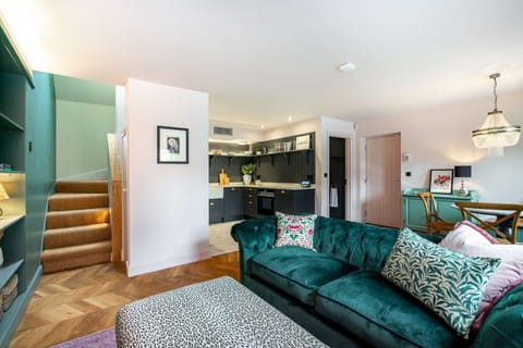 Luxury travel doesn't have to weigh on your conscience. We are 98% CO2 neutral using Solar power and Airsource heating technology so you can pamper yourself without any guilt. Still working on the last 2% !