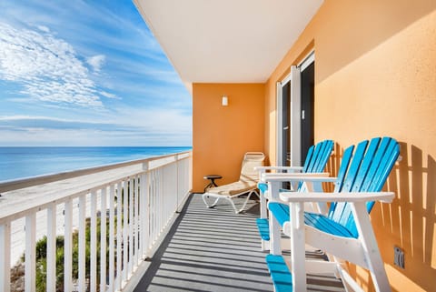 Splash 206E balcony seating