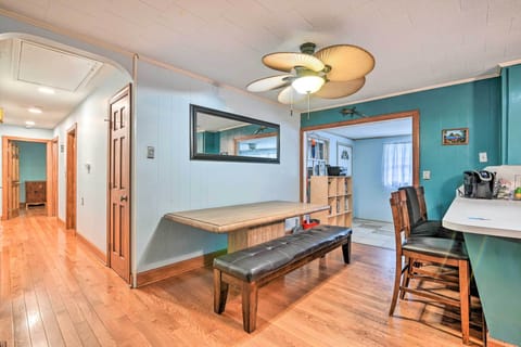 Dining Area | Dishware & Flatware Provided | Central A/C | Electric Heating