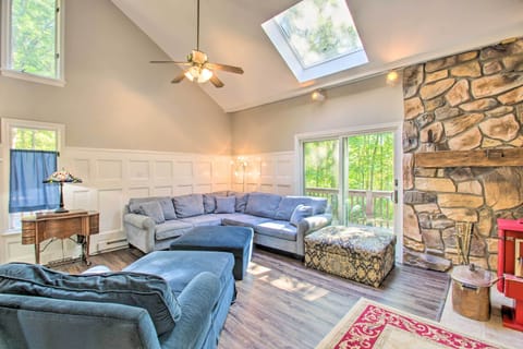 New Market Vacation Rental | 3BR | 2BA | Stairs Required | 1,980 Sq Ft