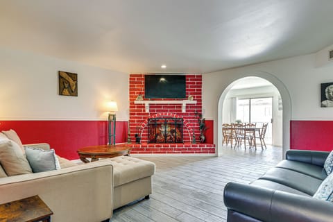 Bullhead City Vacation Rental | 2BR | 2BA | 1,200 Sq Ft | Step-Free Access
