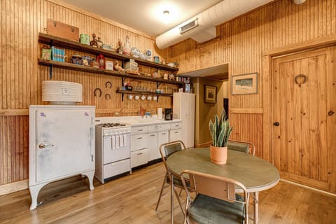 Kitchenette with an antique fridge from the 1940's