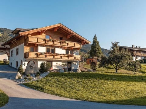 Apartment Berggefühl - House Rabl Farm Stay in Salzburgerland