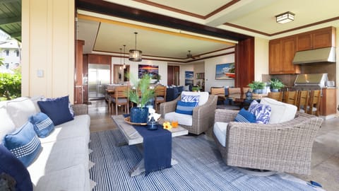 Large pocket doors blend indoor and outdoor living