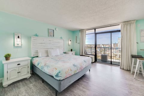 Stunning Bedroom Beautifully Decorated with Amazing Views 💫✨

