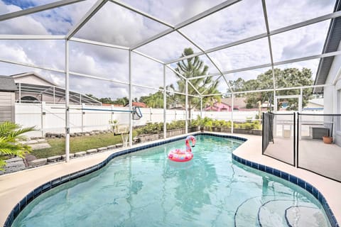 Kissimmee Vacation Rental | 3BR | 2BA | 1 Step Required | 1,176 Sq Ft