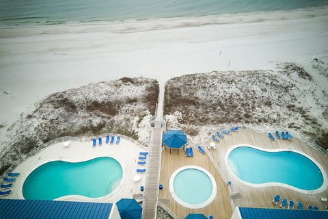 Three different outdoor pools to choose from. 