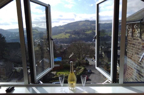 Amazing views with beautiful sunsets to enjoy.