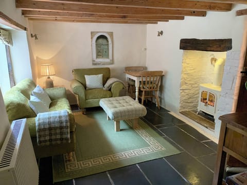 Our Little HOF Snug! 