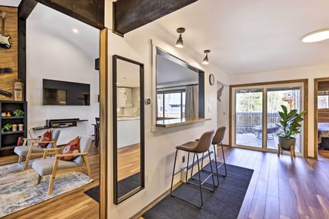 Living Room | Dining Area