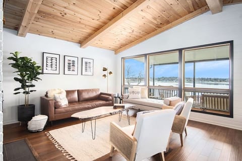 Main Level Living Room