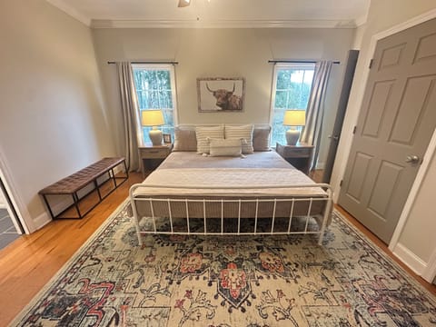 1st floor master bedroom with king bed