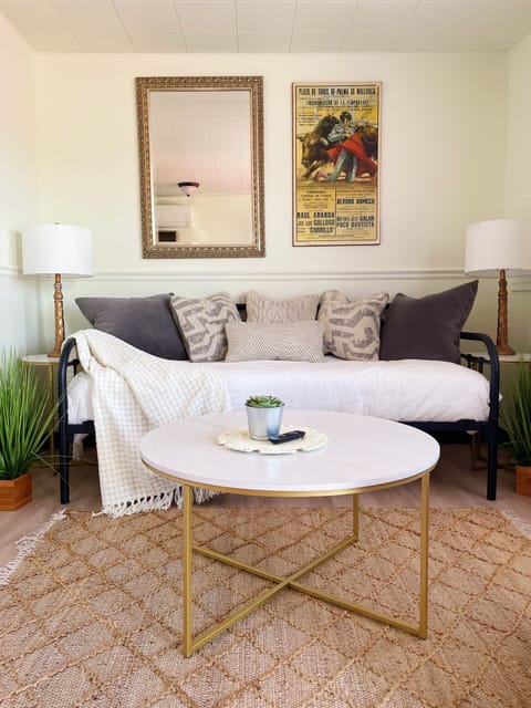 Cozy up on our nap-worthy day bed couch while streaming your favorite Netflix show!